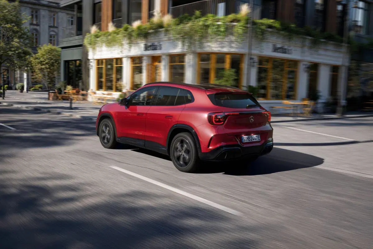Nuova Mercedes GLA: il SUV si reinventa tra design, elettrificazione e tecnologia [VIDEO] (2)