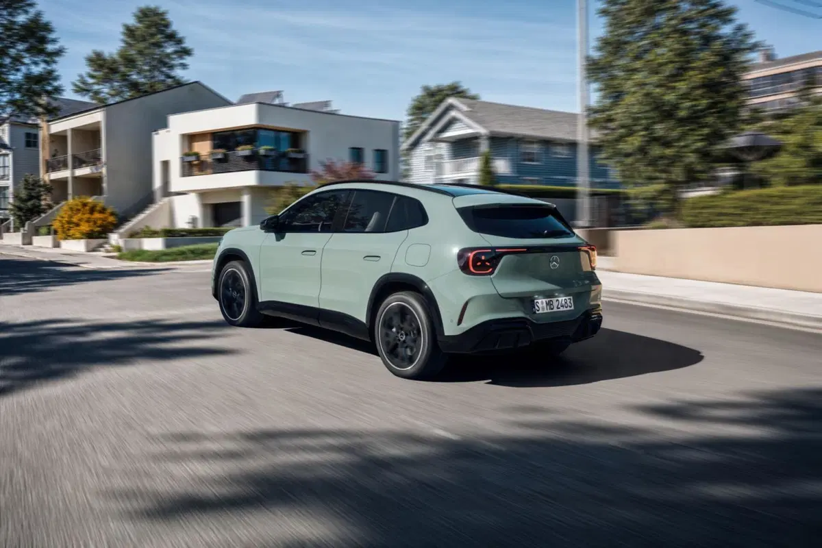 Nuova Mercedes GLA: il SUV si reinventa tra design, elettrificazione e tecnologia [VIDEO] (6)