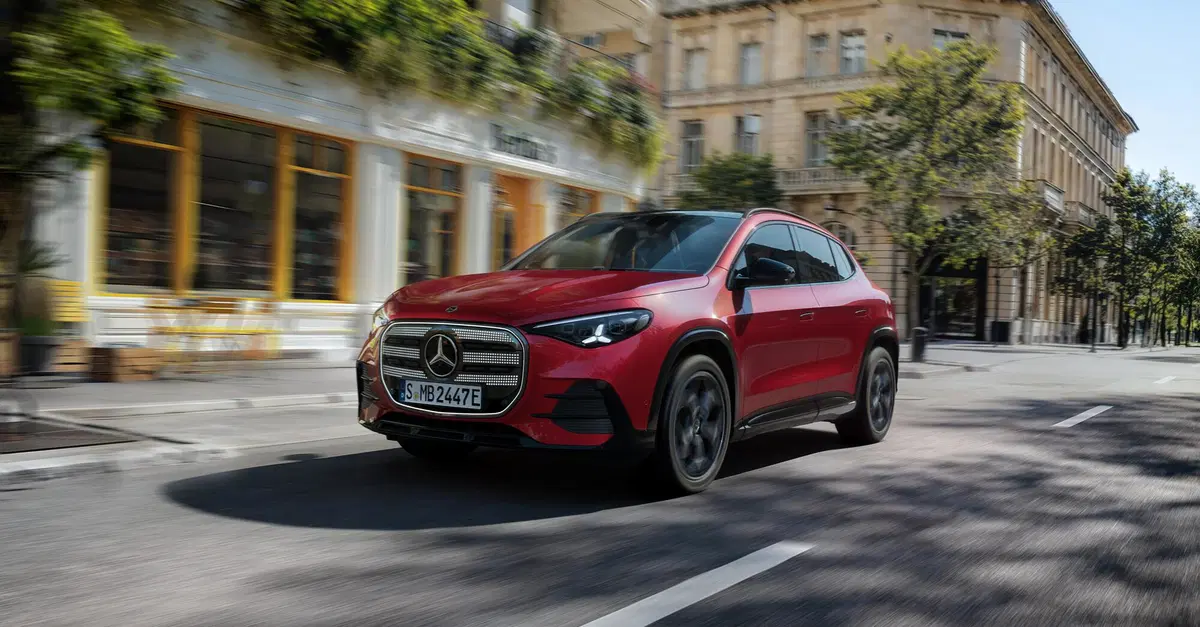 Nuova Mercedes GLA: il SUV si reinventa tra design, elettrificazione e tecnologia [VIDEO]
