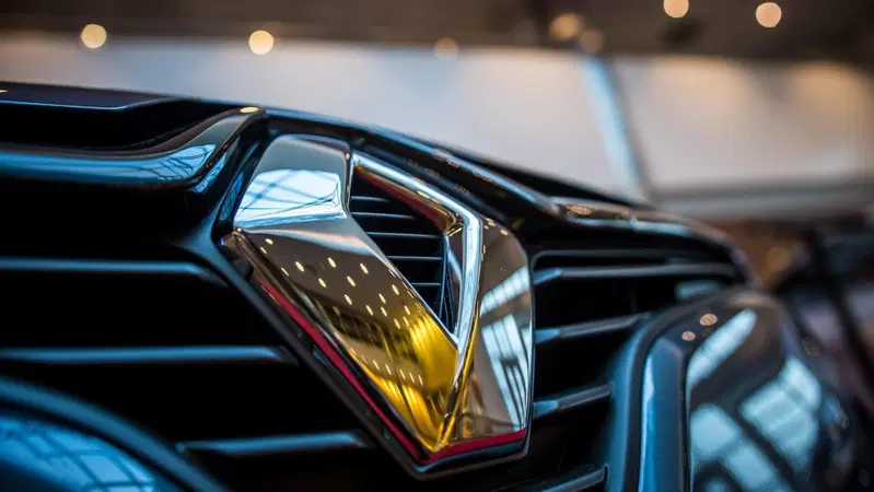 Dieselgate: Renault rinviata a giudizio in Francia per frode aggravata sulle emissioni