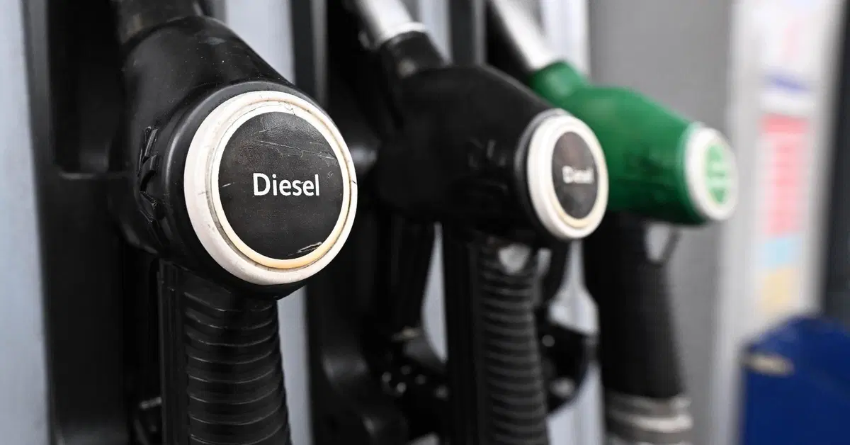 Gasolio, dopo il taglio delle accise quasi 700 distributori aumentano i prezzi: nel mirino oltre 2.500 impianti