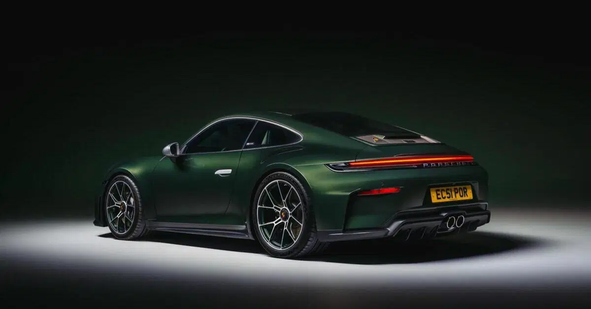 Porsche torna a crescere: la strategia del rilancio funziona e i profitti iniziano a recuperare