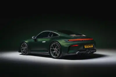 Porsche torna a crescere: la strategia del rilancio funziona e i profitti iniziano a recuperare