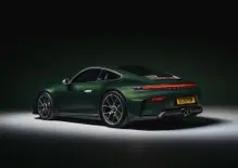 Porsche torna a crescere: la strategia del rilancio funziona e i profitti iniziano a recuperare