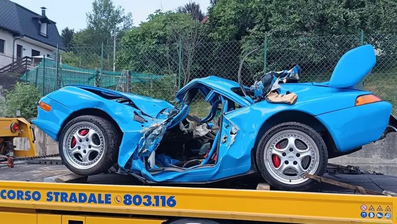 Tragedia sul Mottarone: Porsche esce di strada durante le riprese di uno spot, muore un pilota esper