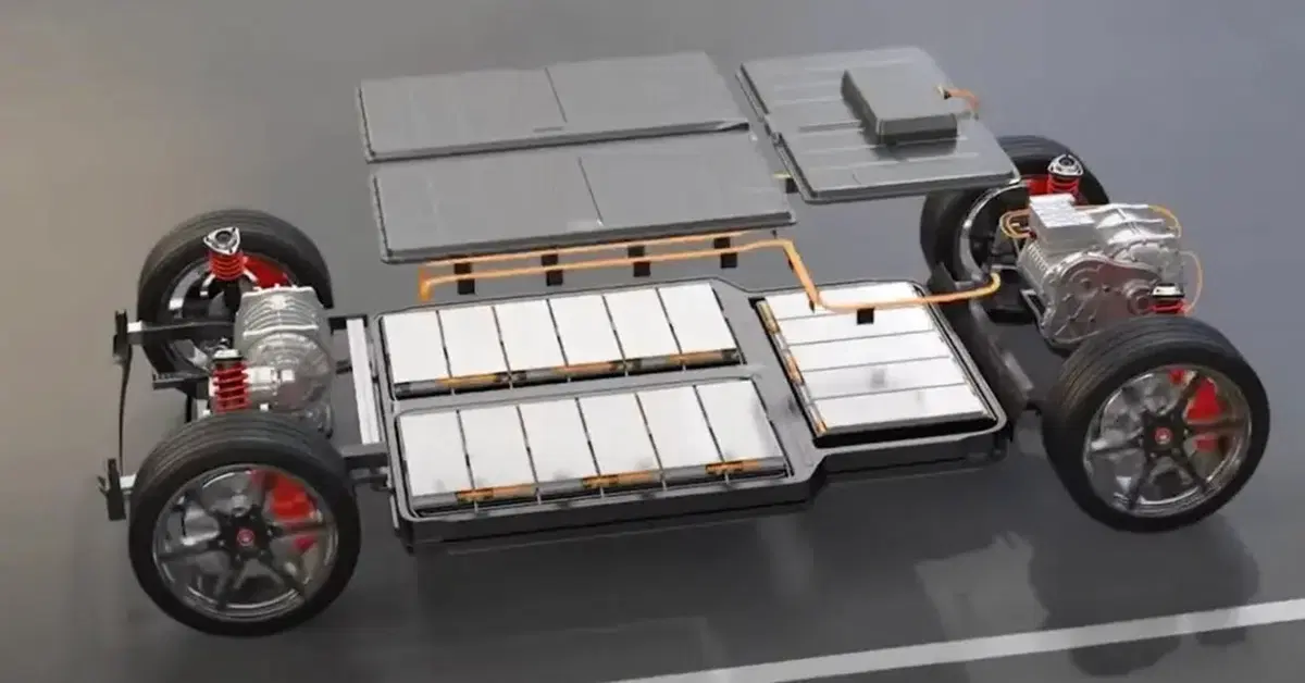 Cosa succede alle batterie elettriche finite? Ecco le due strategie opposte di Cina e Occidente (e qual &egrave; la migliore)