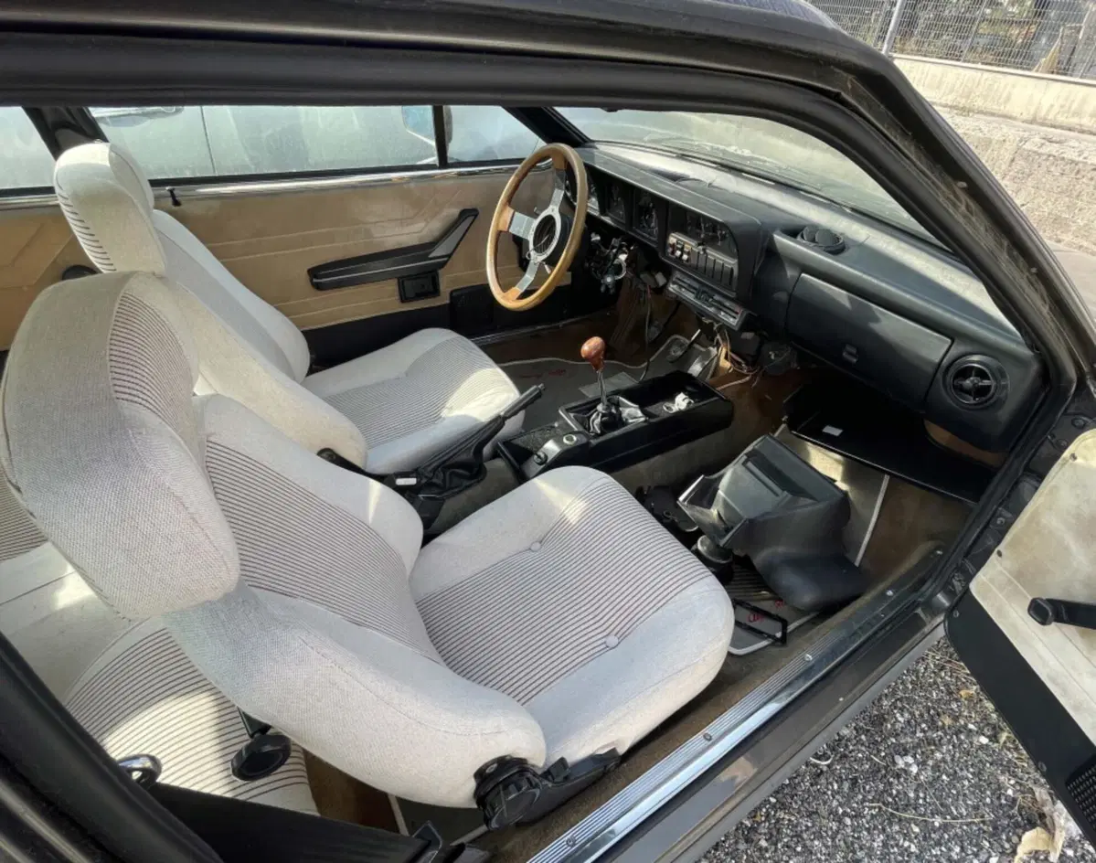 Alfa Romeo gtv d'epoca a Roma (9)