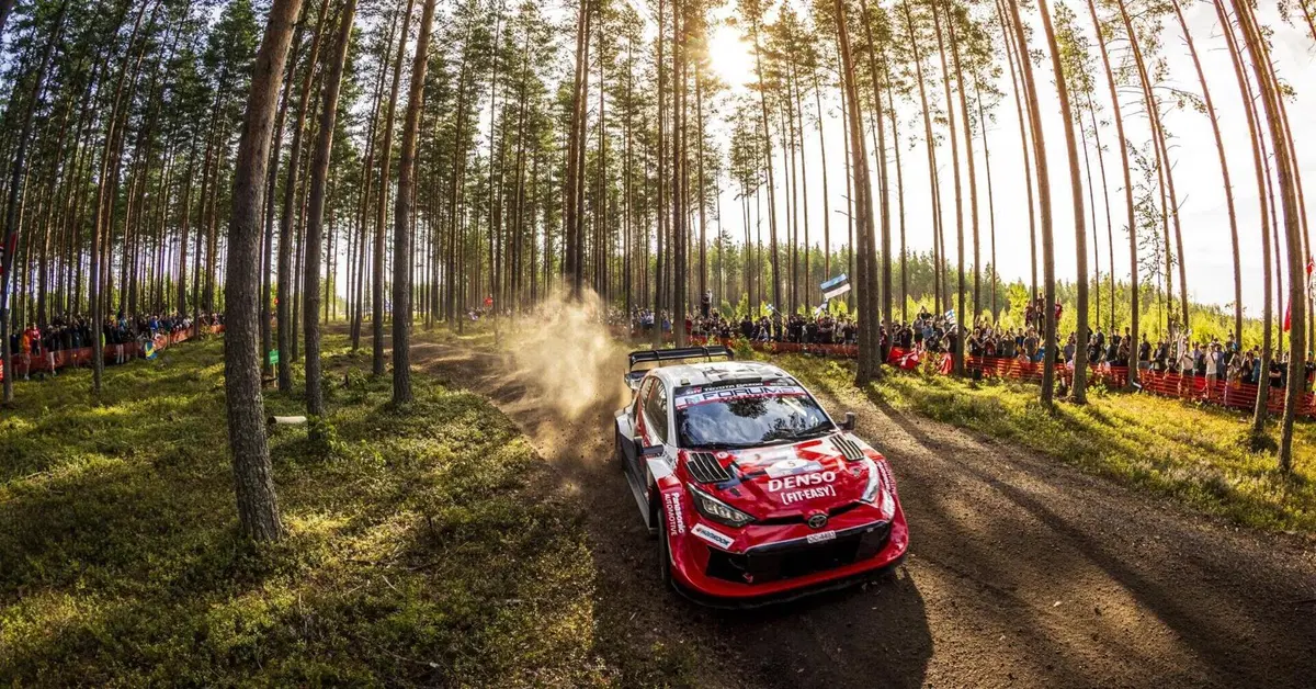 WRC26 #10 Finlandia. D2. Suspence e &ldquo;colpissimi&rdquo; di scena: Ogier &egrave; KO, Evans sul tetto, passa Sami Pajari! [VIDEO]