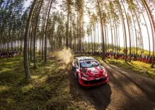 WRC26 #10 Finlandia. D2. Suspence e “colpissimi” di scena: Ogier è KO, Evans sul tetto, passa Sami Pajari! [VIDEO]