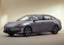 La maxi-berlina elettrica di Volkswagen da 14.000 euro (che non arriverà mai in Europa)