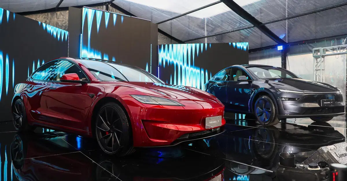 Tesla sotto indagine negli USA: oltre 150 segnalazioni per guasti alle sospensioni anteriori
