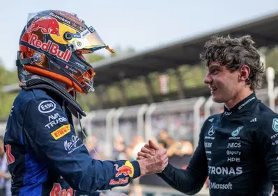 F1, Verstappen e la benedizione a Kimi Antonelli: Roccioso a 19 anni, un talento impressionante