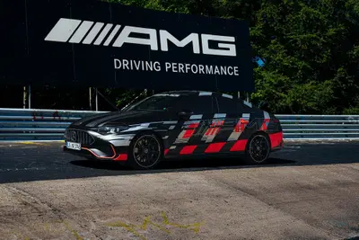 Mercedes-AMG CLA 45 elettrica: record al N&uuml;rburgring, &egrave; la pi&ugrave; veloce del segmento