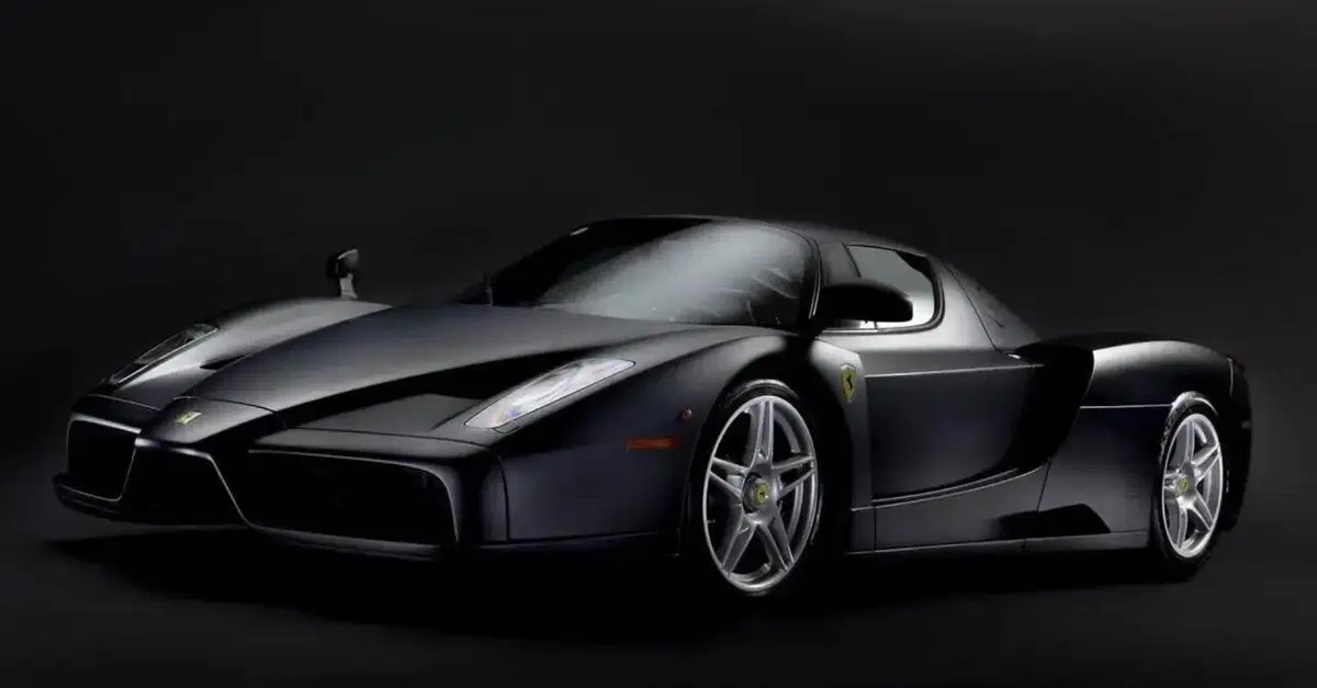 Ferrari Enzo, l'errore da sei milioni di dollari: guidarla &egrave; costato carissimo