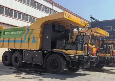 Batterie al sodio, il primo camion da miniera al mondo entra in servizio in Cina: 676 kWh e pieno in 20 minuti