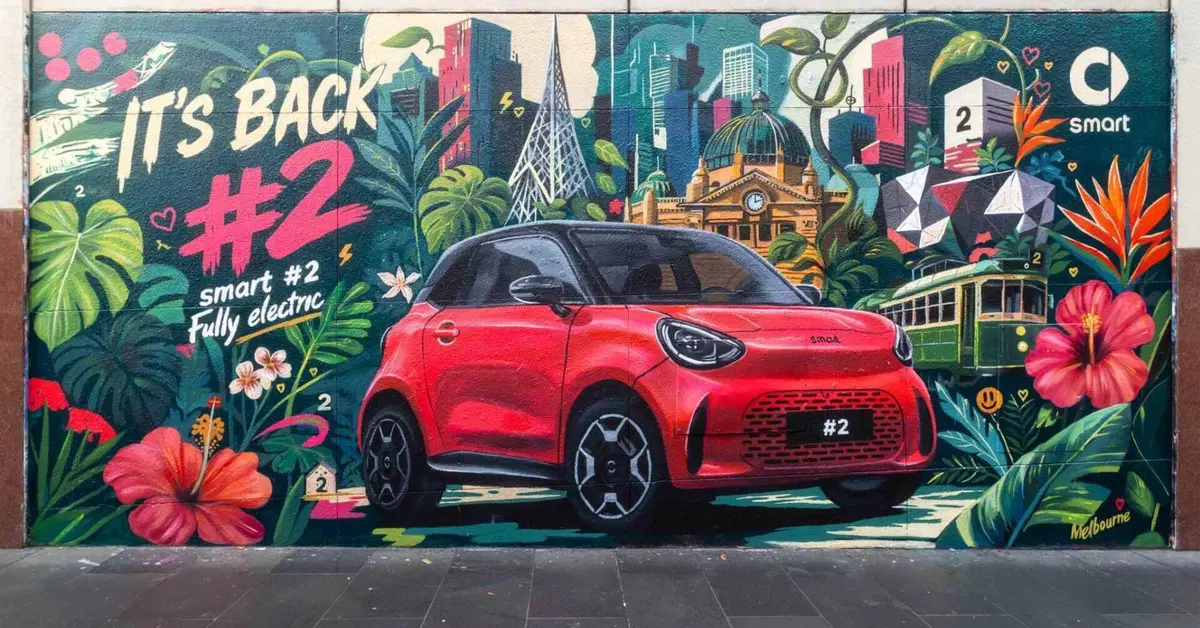 smart #2, la due posti elettrica torna e si svela sui muri di sei metropoli