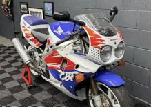 All'asta la Honda Fireblade di James May: il lato veloce di Captain Slow