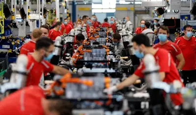 Auto elettriche usate: nel Regno Unito nasce il centro che ripara le batterie