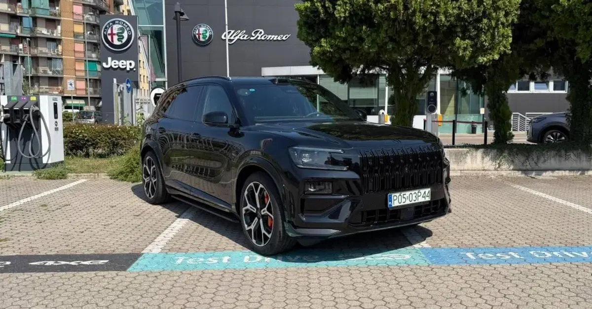Zeekr 8X, primo contatto con il maxi SUV ibrido plug-in da oltre 1.000 kW: arriver&agrave; in Europa?