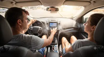 Aria condizionata in auto: perch&eacute; devi aspettare prima di chiudere i finestrini