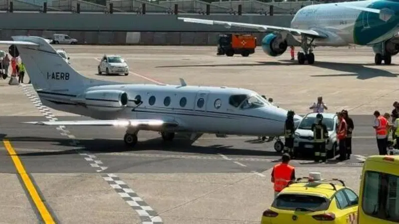 Linate, Fiat Panda si scontra con un jet privato: il video dell'incidente