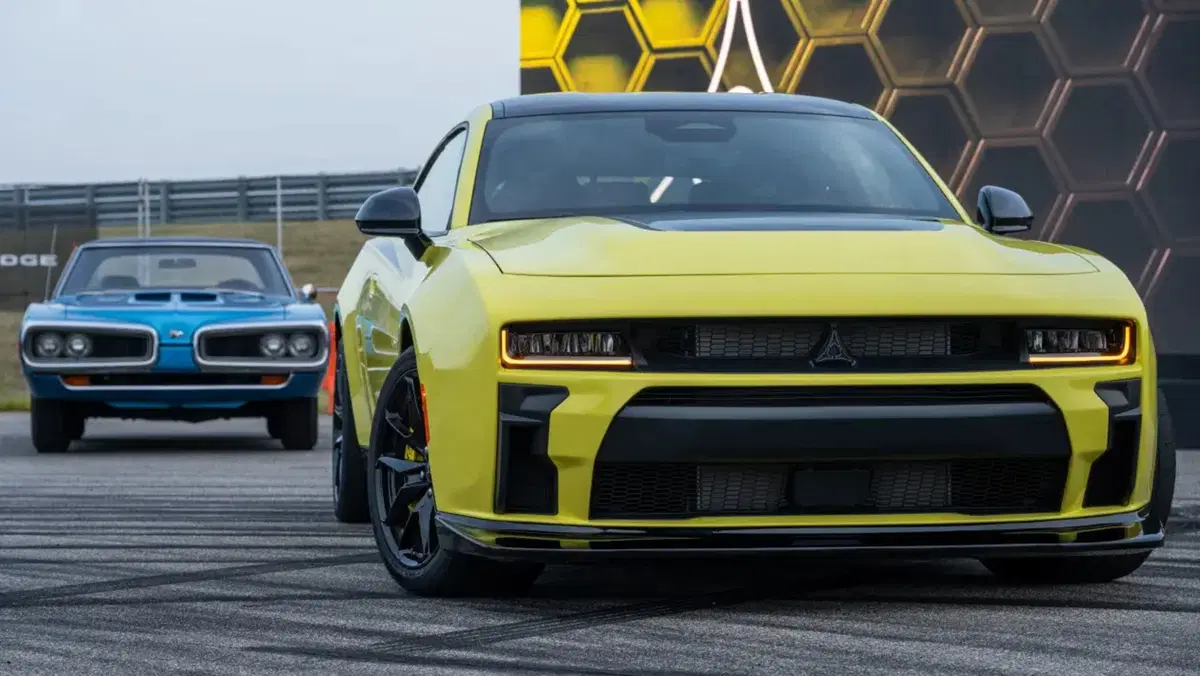 Dodge Charger Super Bee, 600 CV e trazione posteriore: la nuova muscle car fa sul serio (4)