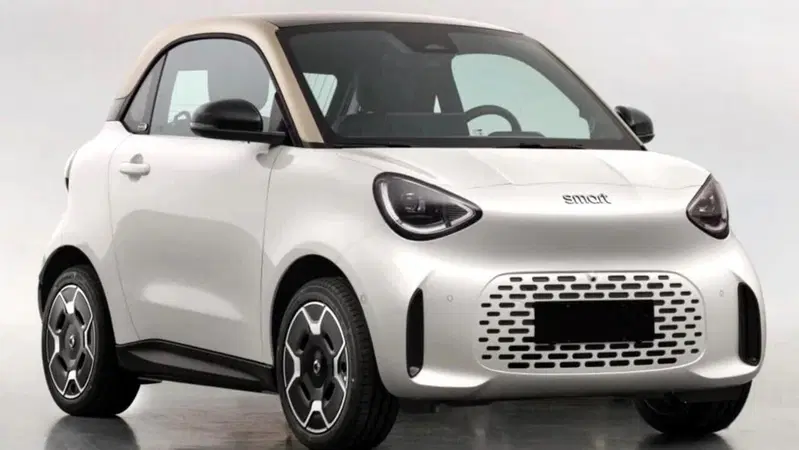 Smart #2 2026, la nuova Fortwo elettrica svelata in anticipo: ecco le foto