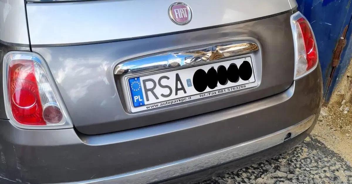 Targhe polacche a Napoli, la furbata &egrave; finita: Varsavia pronta a radiare migliaia di auto