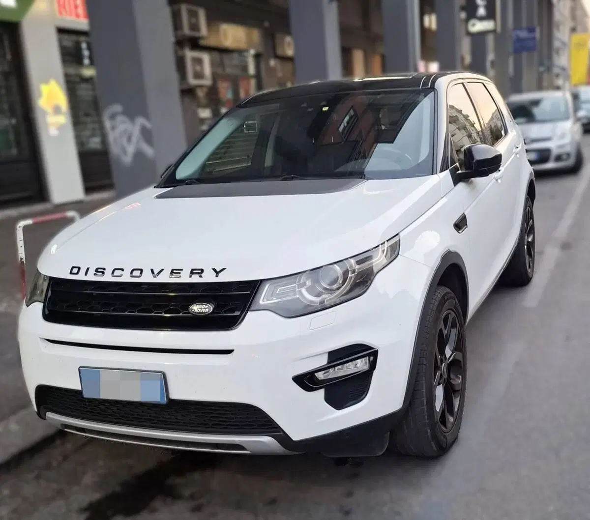 Land Rover Discovery Sport usata a Catania (2)