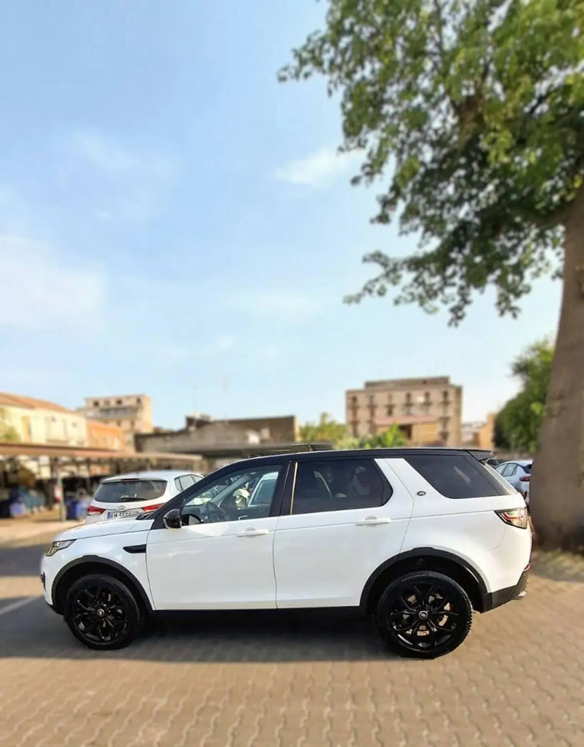 Land Rover Discovery Sport usata a Catania (6)