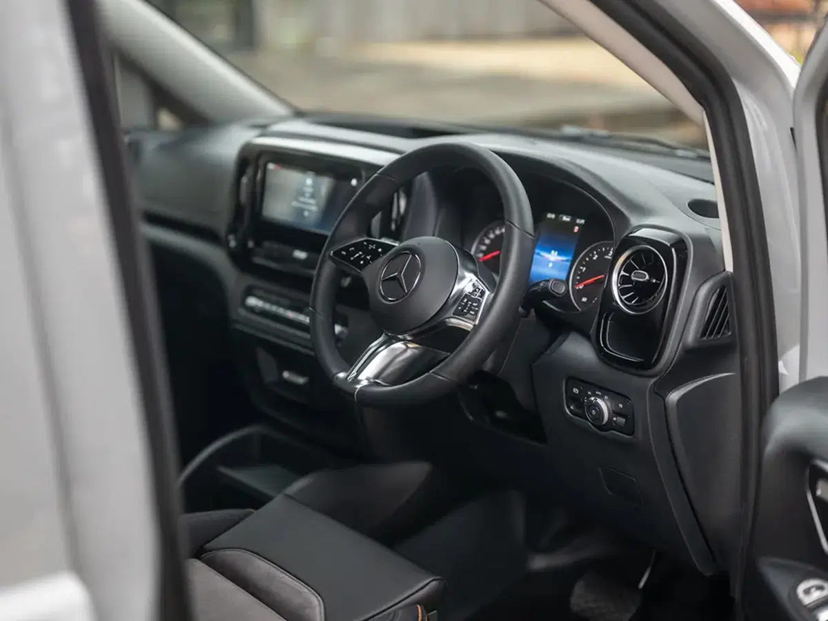 Mercedes Vito Sport-X: il furgone diventa sportivo, con 190 CV e cerchi da "19 (8)