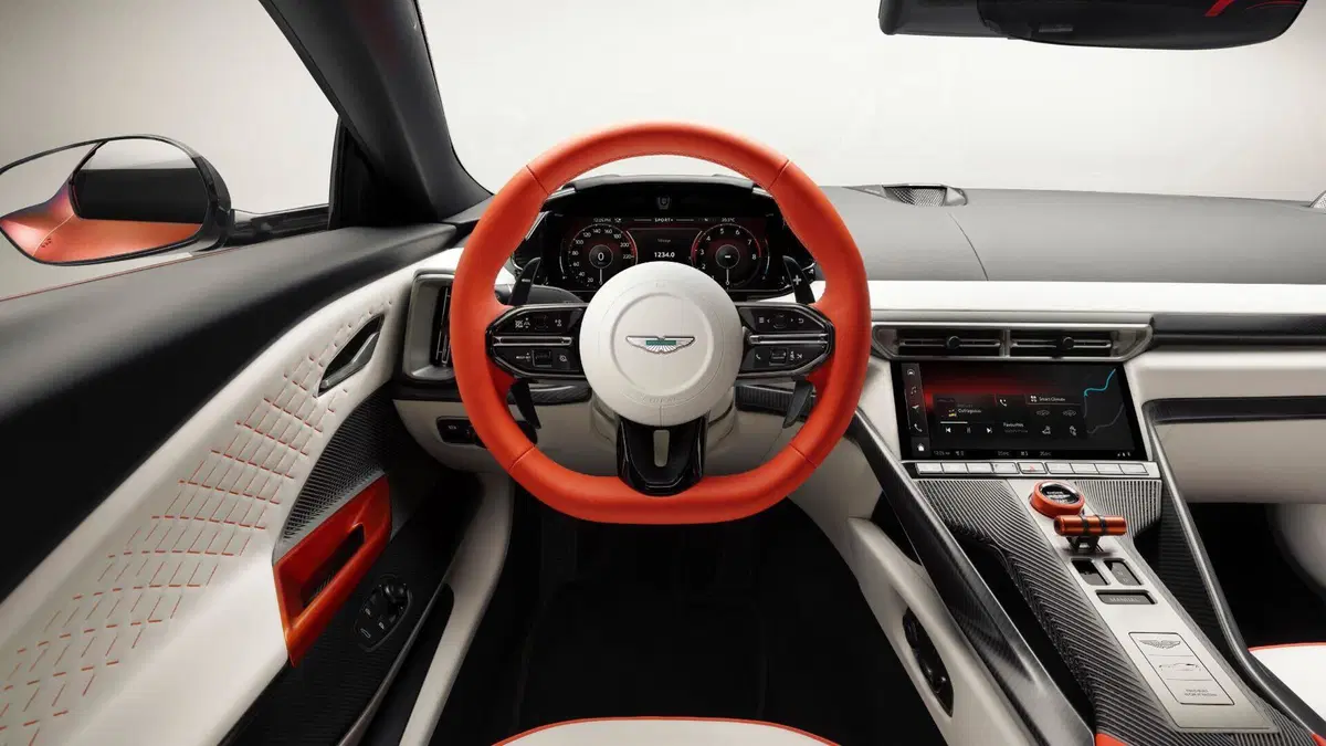 Aston Martin Valen, la V12 più potente di sempre: 850 CV e 345 km/h (11)