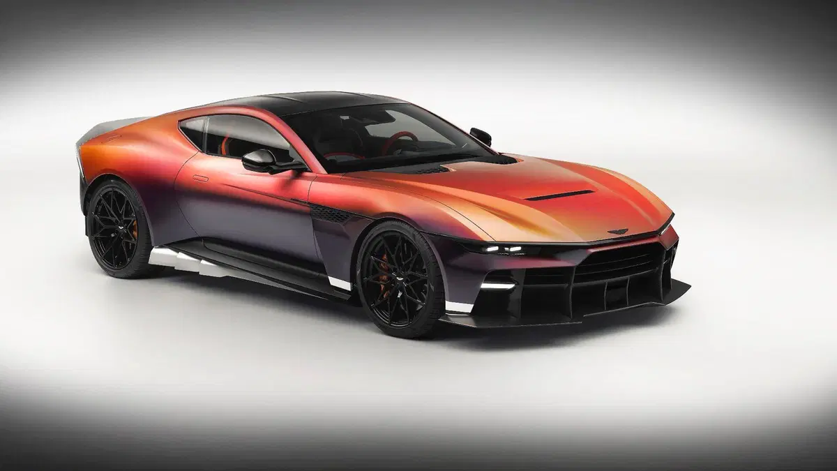 Aston Martin Valen, la V12 più potente di sempre: 850 CV e 345 km/h (4)