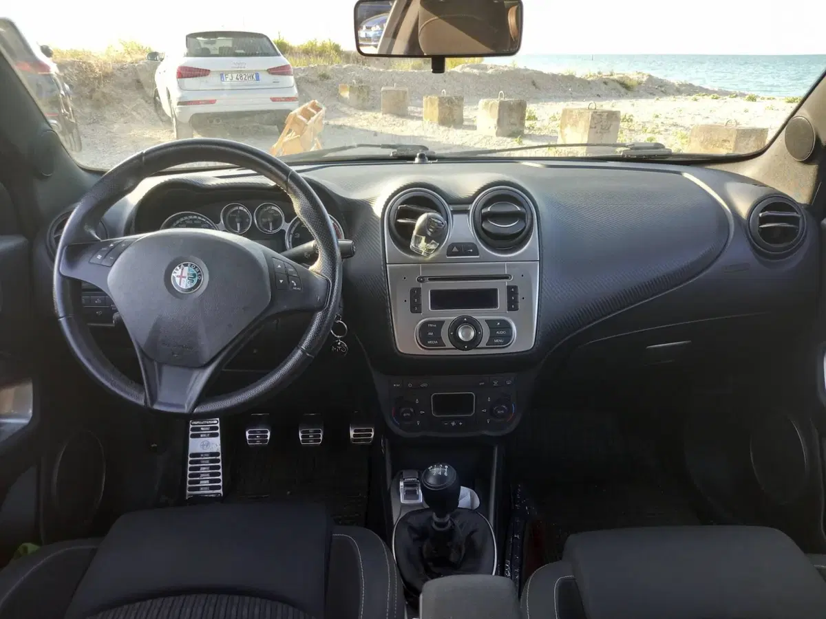 Alfa Romeo MiTo usata a Pesaro-Urbino (15)