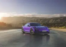 Porsche, brusca frenata sull'elettrico: la produzione della Taycan potrebbe fermarsi nel 2030