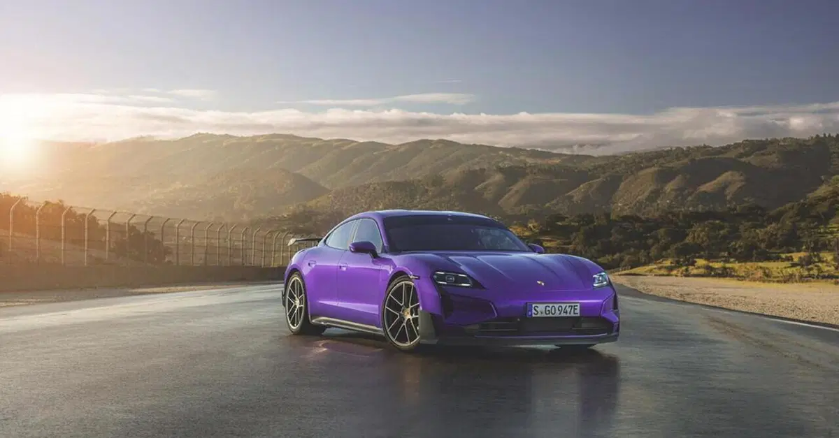 Porsche, brusca frenata sull'elettrico: la produzione della Taycan potrebbe fermarsi nel 2030