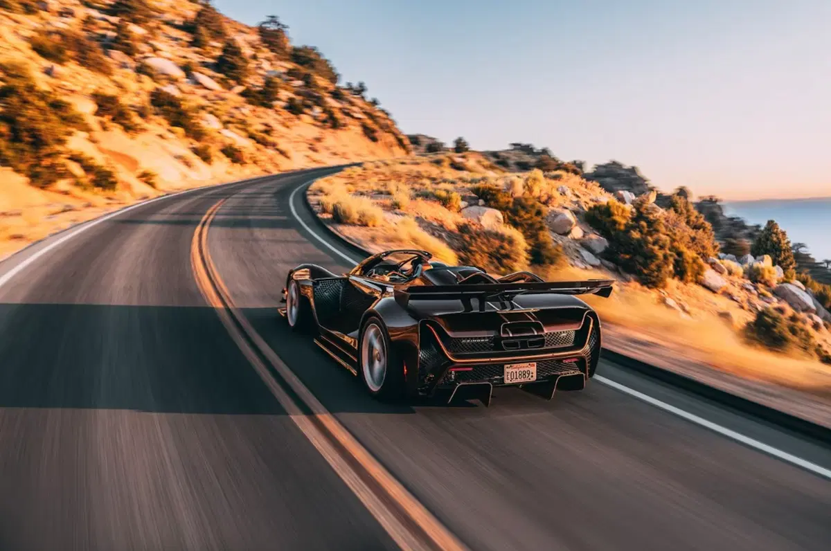 Czinger 21C Spyder, la hypercar scoperta da 1.250 CV: 330 km/h e solo 30 esemplari