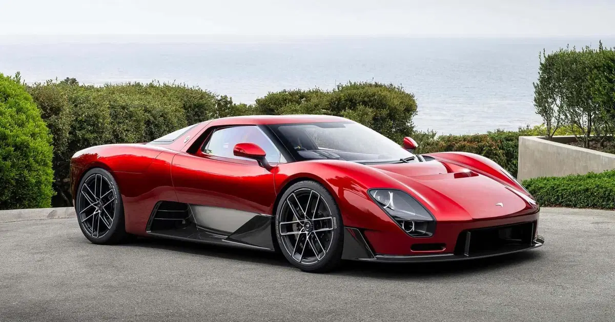 McLaren McL 6GT, il cambio manuale non &egrave; morto: torna il V8 con tre pedali