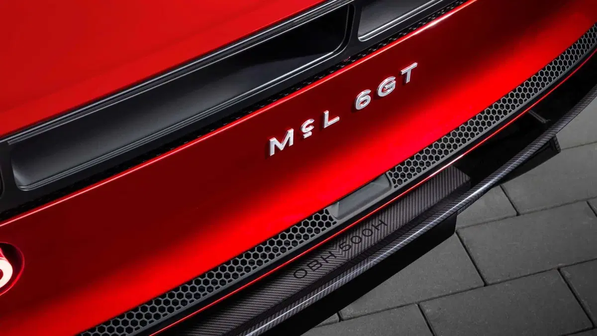 McLaren McL 6GT, il cambio manuale non è morto: torna il V8 con tre pedali (5)