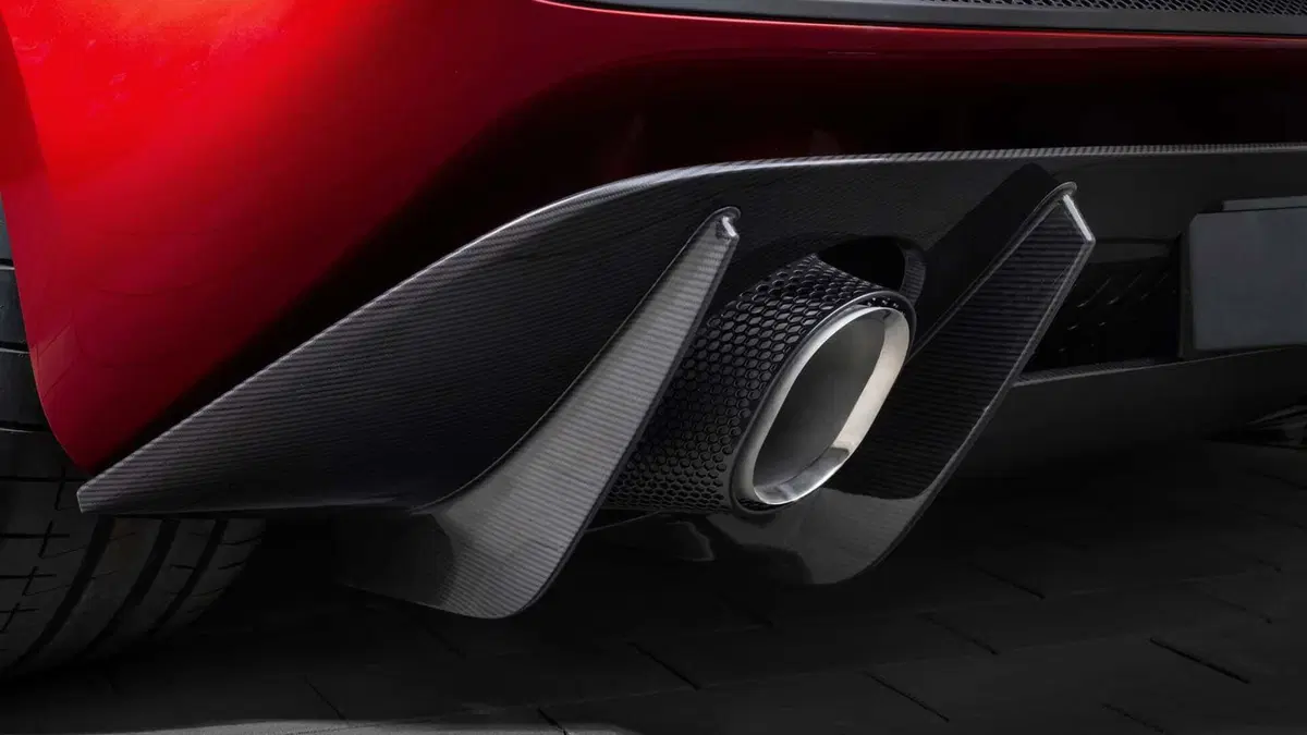 McLaren McL 6GT, il cambio manuale non è morto: torna il V8 con tre pedali (7)