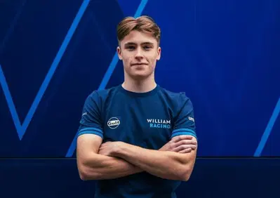 “Quest’anno guido tre auto”: chi è Luke Browning, l’uomo pronto a sostituire Sainz o Albon in Williams