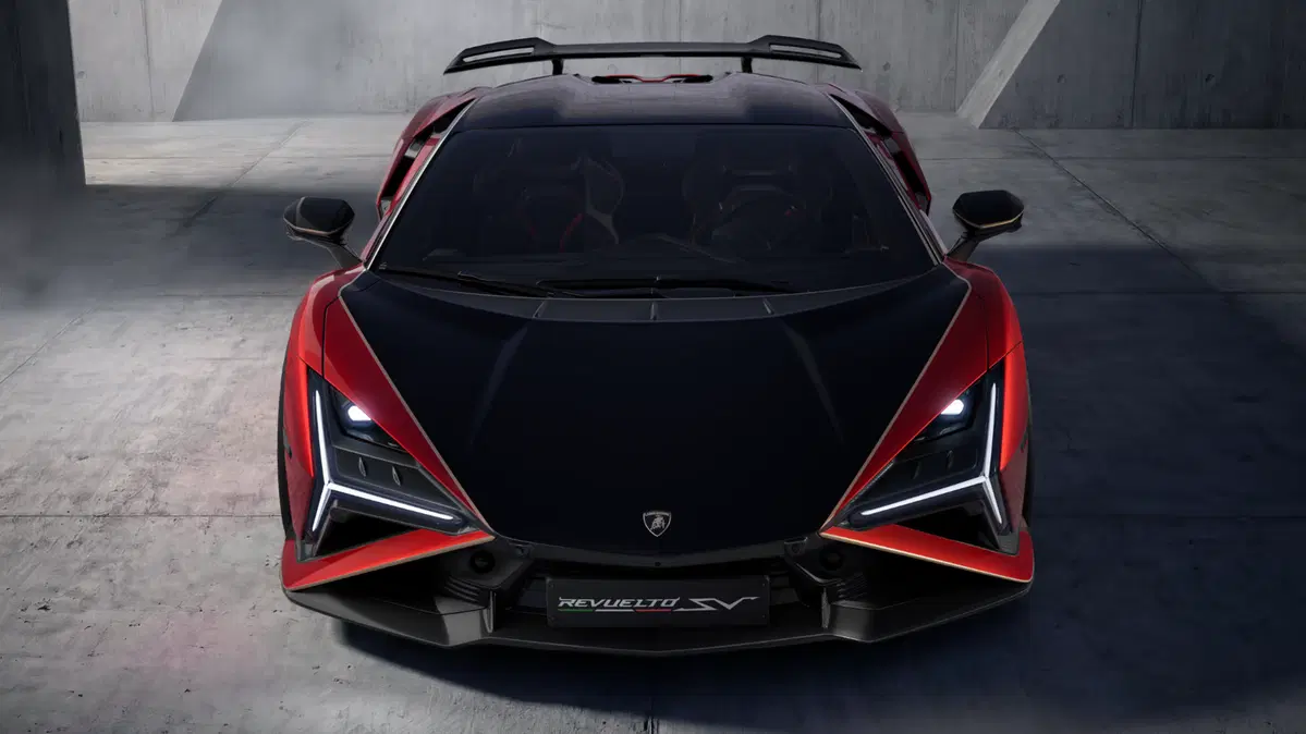 Lamborghini Revuelto SV: il "Quantum of Driving" tra design radicale e prestazioni da primato [VIDEO] (3)