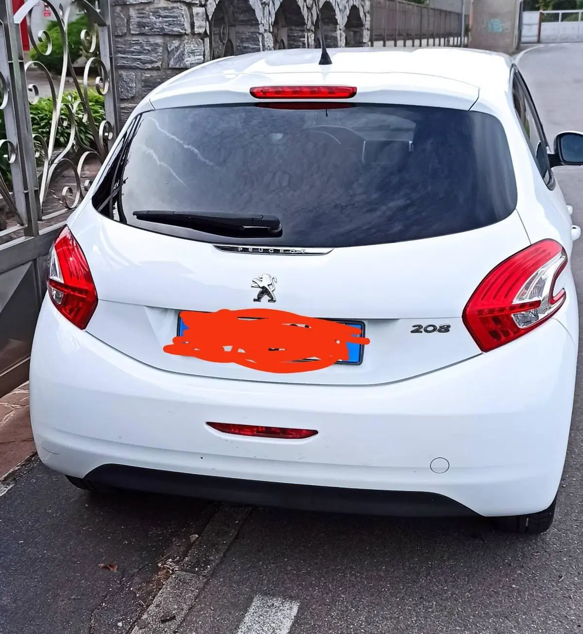 Peugeot 208 usata a Varese (2)