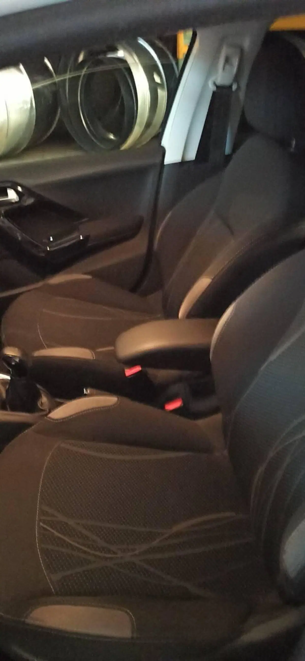 Peugeot 208 usata a Varese (11)