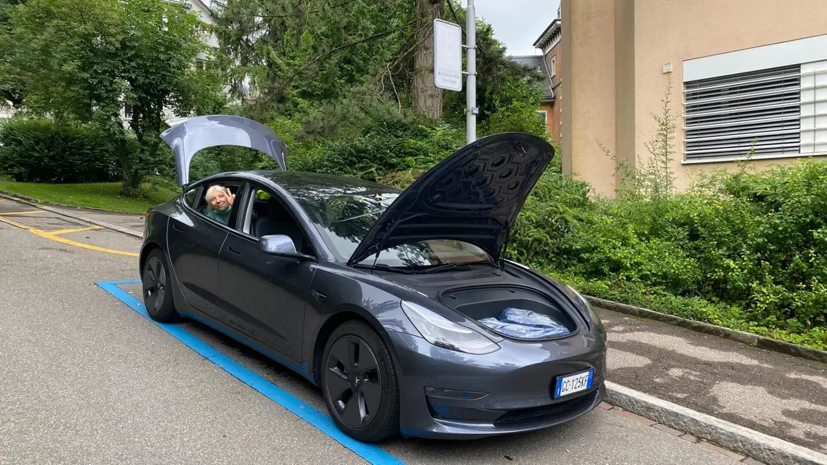 Tesla Model 3 usata a Modena (5)