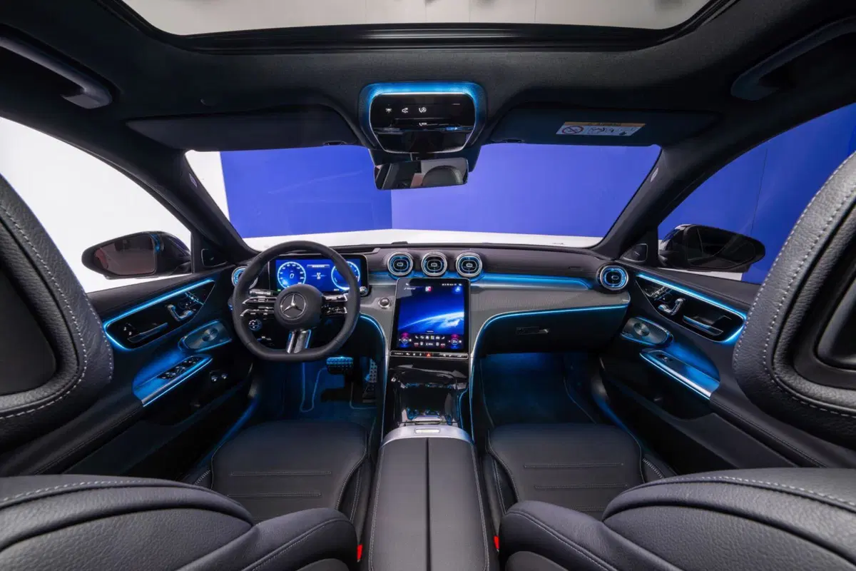 Nuova Mercedes Classe C: intelligenza artificiale, addio turbo-lag e un'iniezione di elettroni per dominare il segmento (13)