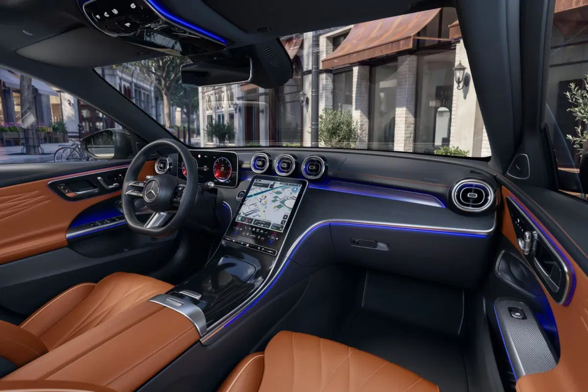 Nuova Mercedes Classe C: intelligenza artificiale, addio turbo-lag e un'iniezione di elettroni per dominare il segmento (22)