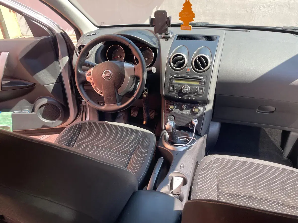 Nissan Qashqai usata a Milano (4)