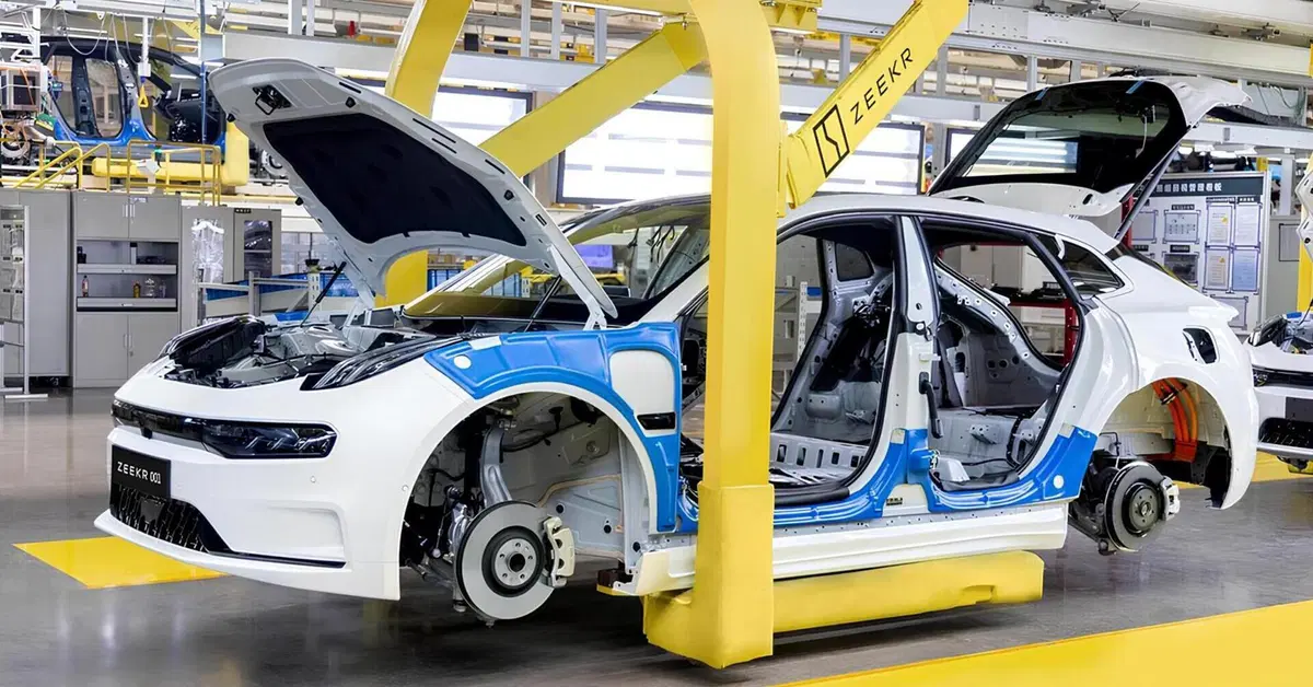Il Cavallo di Troia &egrave; servito: i cinesi di Geely useranno le fabbriche Volvo per stamparsi i SUV di lusso in Europa