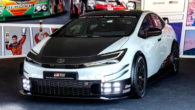 Da taxi efficiente a belva da pista: la Toyota Prius potrebbe salutare tutti con una mostruosa versione GR